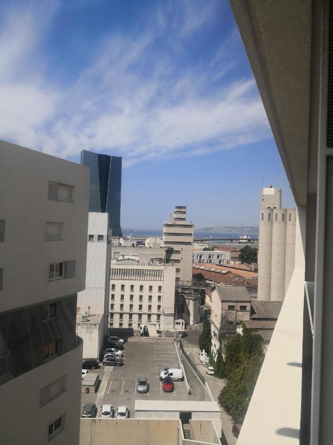 Appartement Lac Rose - Parking, Metro, Jusqu'A 4 Personnes Marseille Ngoại thất bức ảnh