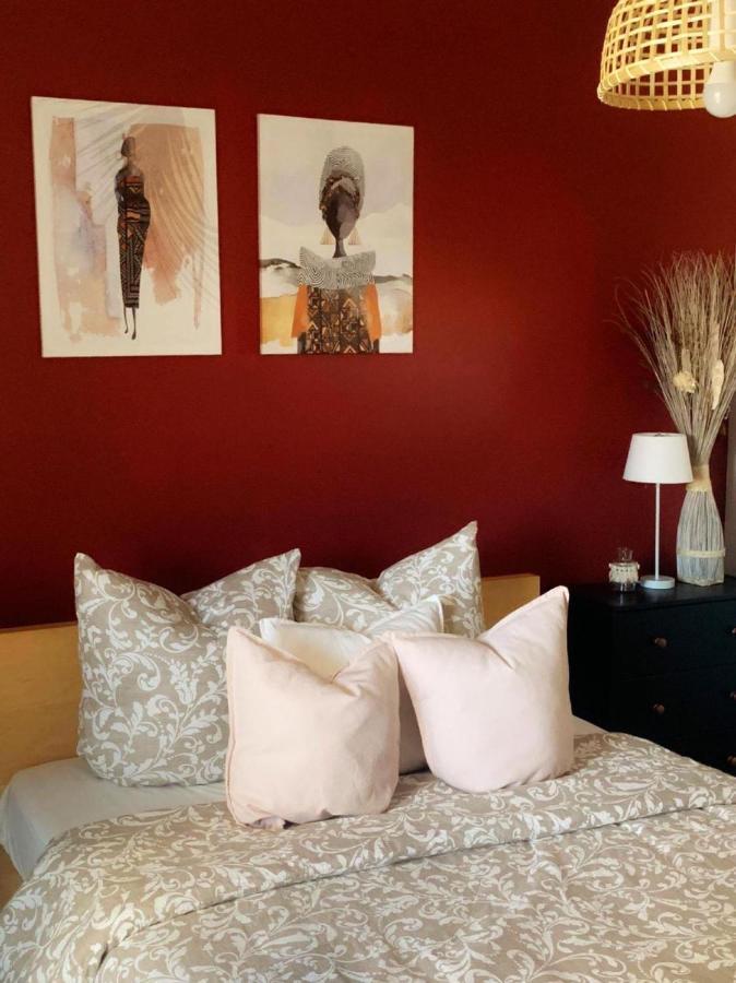 Appartement Lac Rose - Parking, Metro, Jusqu'A 4 Personnes Marseille Ngoại thất bức ảnh